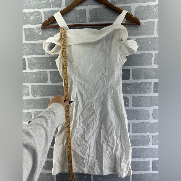 A.L.C. GRAHAM COLD SHOULDER MINI DRESS size 2 - Picture 7 of 8